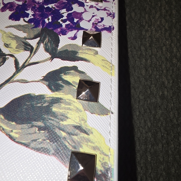 White House Black Market Floral Studded Clutch Spring Easter Hydrangea Purple - Picture 10 of 10